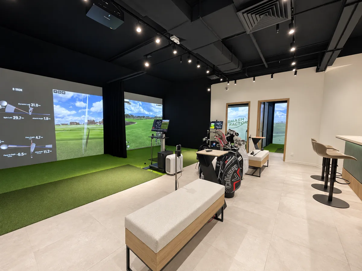 Trackman open bays and golf clubs at Smash Factor in Kwun Tong